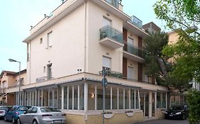 Hotel Ave